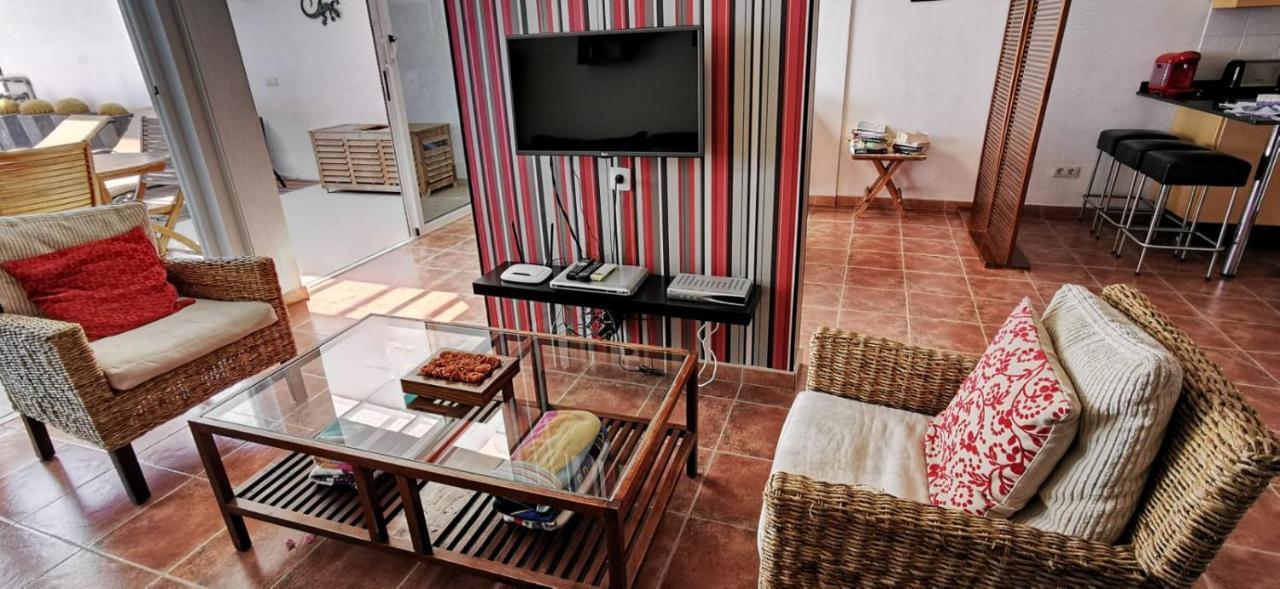 Villa Marina Piscina Climatizada Opcional Y 2 Bicis Gratuitas Playa Blanca  Esterno foto